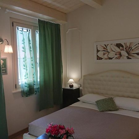Il Piccolo Giglio Bed and Breakfast Porto SantʼElpidio Eksteriør billede