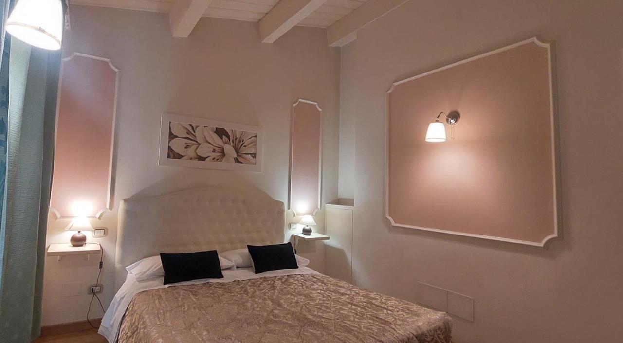 Il Piccolo Giglio Bed and Breakfast Porto SantʼElpidio Eksteriør billede
